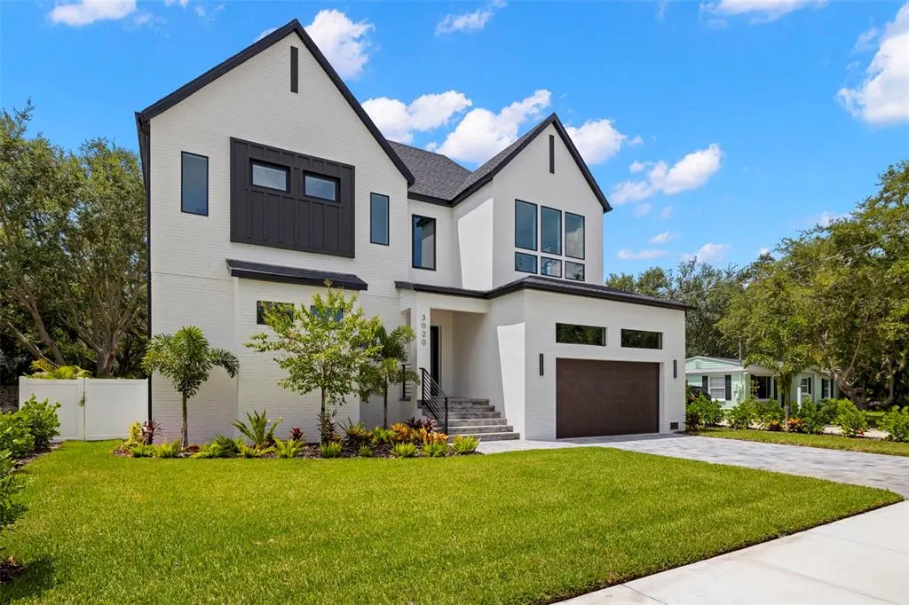 Contemporary new-construction home at 3020 West Helen Avenue, Tampa