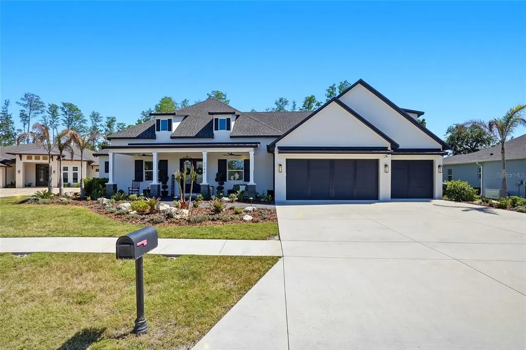 Front exterior of 3944 Cove Lake Place, Land O' Lakes