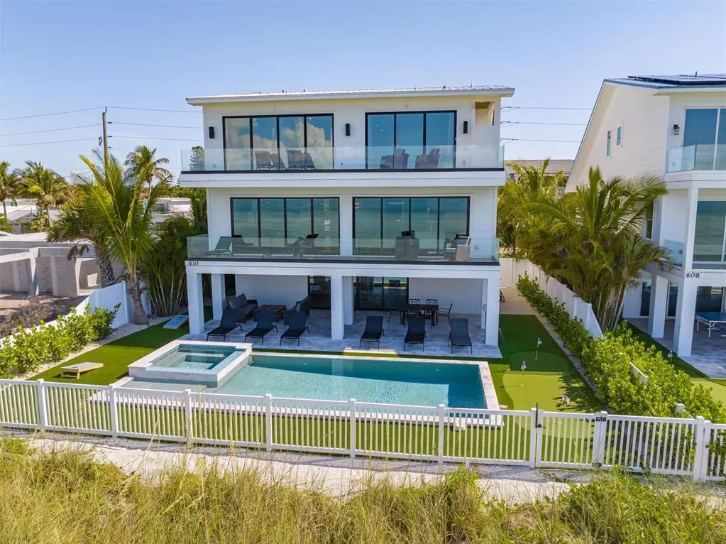 Exterior of 610 South Bay Boulevard, Anna Maria, Florida